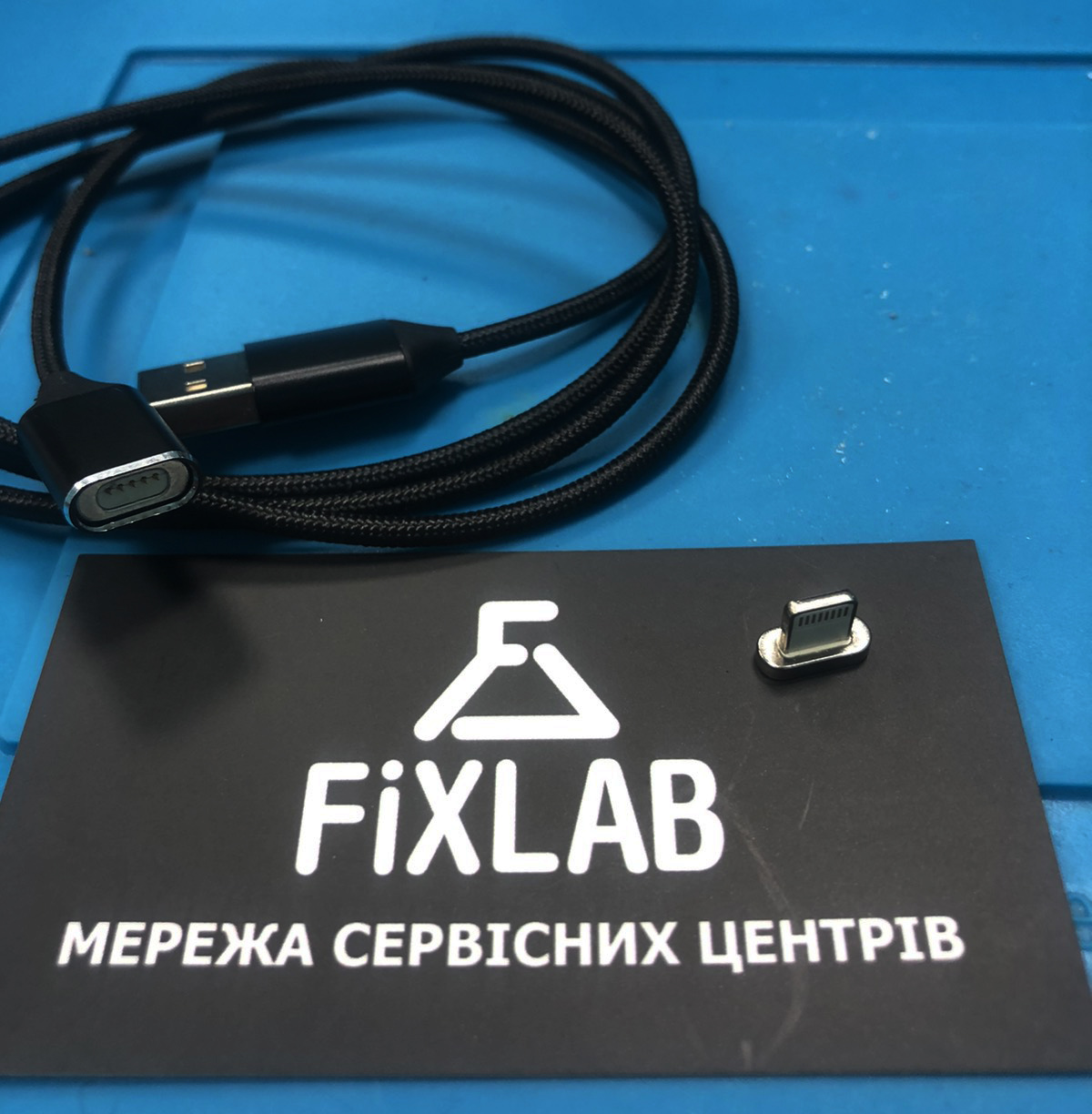 магнитный кабель для iPad или iPhone