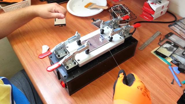Замена разбитого экрана iPhone 6