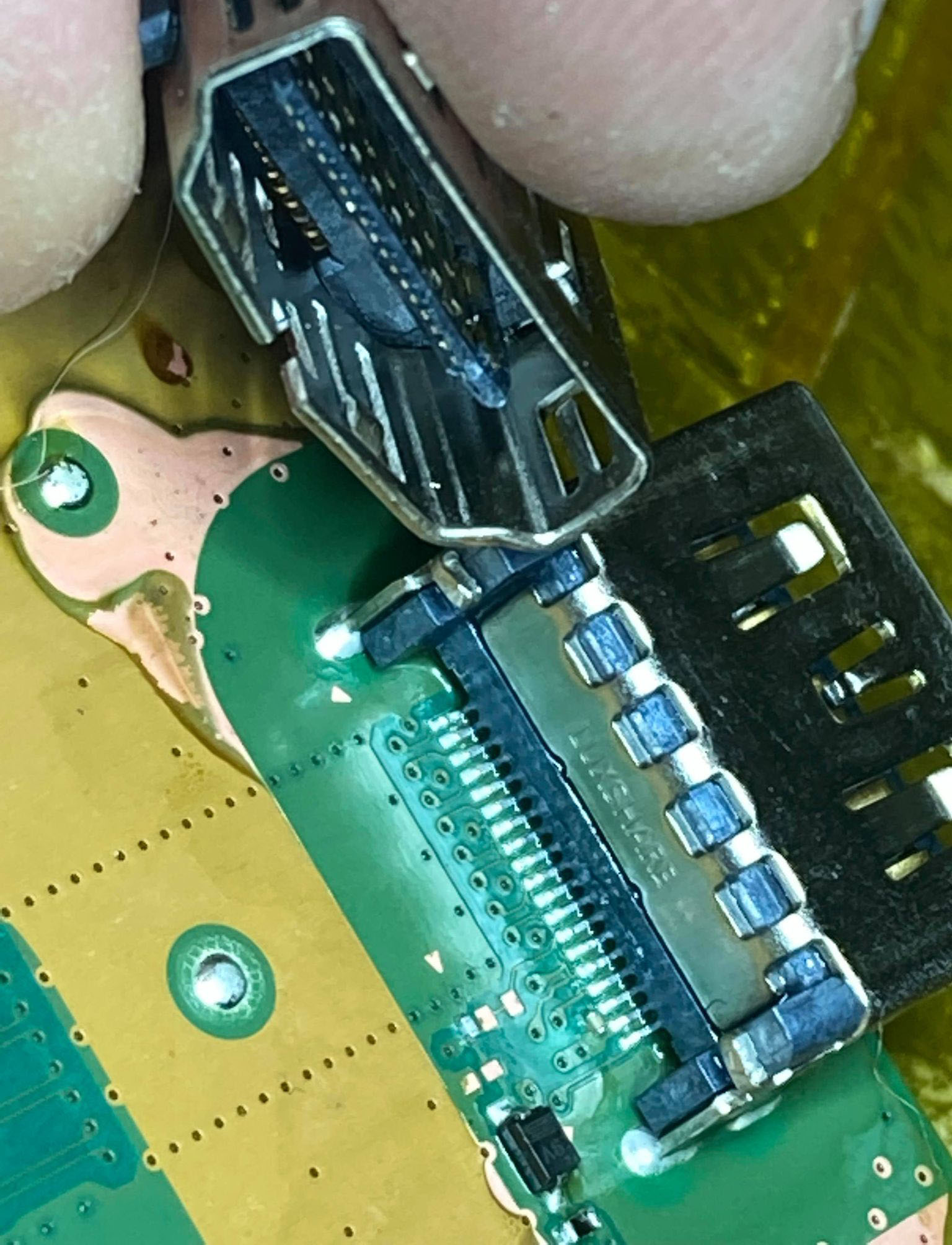 Ремонт HDMI разъема в Киеве