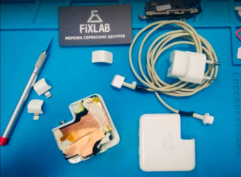 Ремонт зарядки MagSafe 2 в Киеве