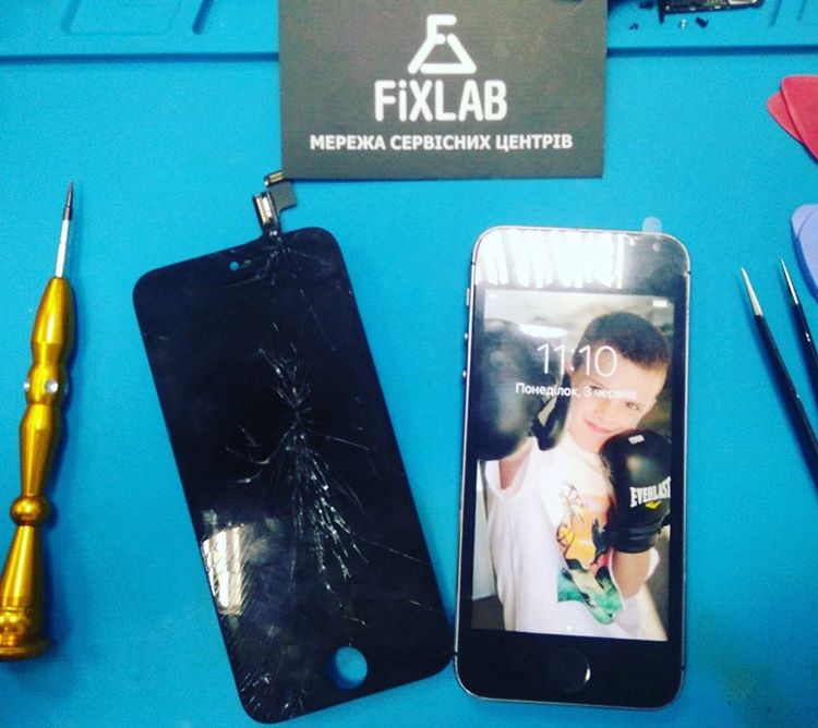 iPhone 5s замена экрана Голосеево