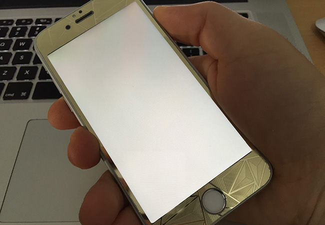 белый экран на iPhone что делать белый экран на iPhone что делать