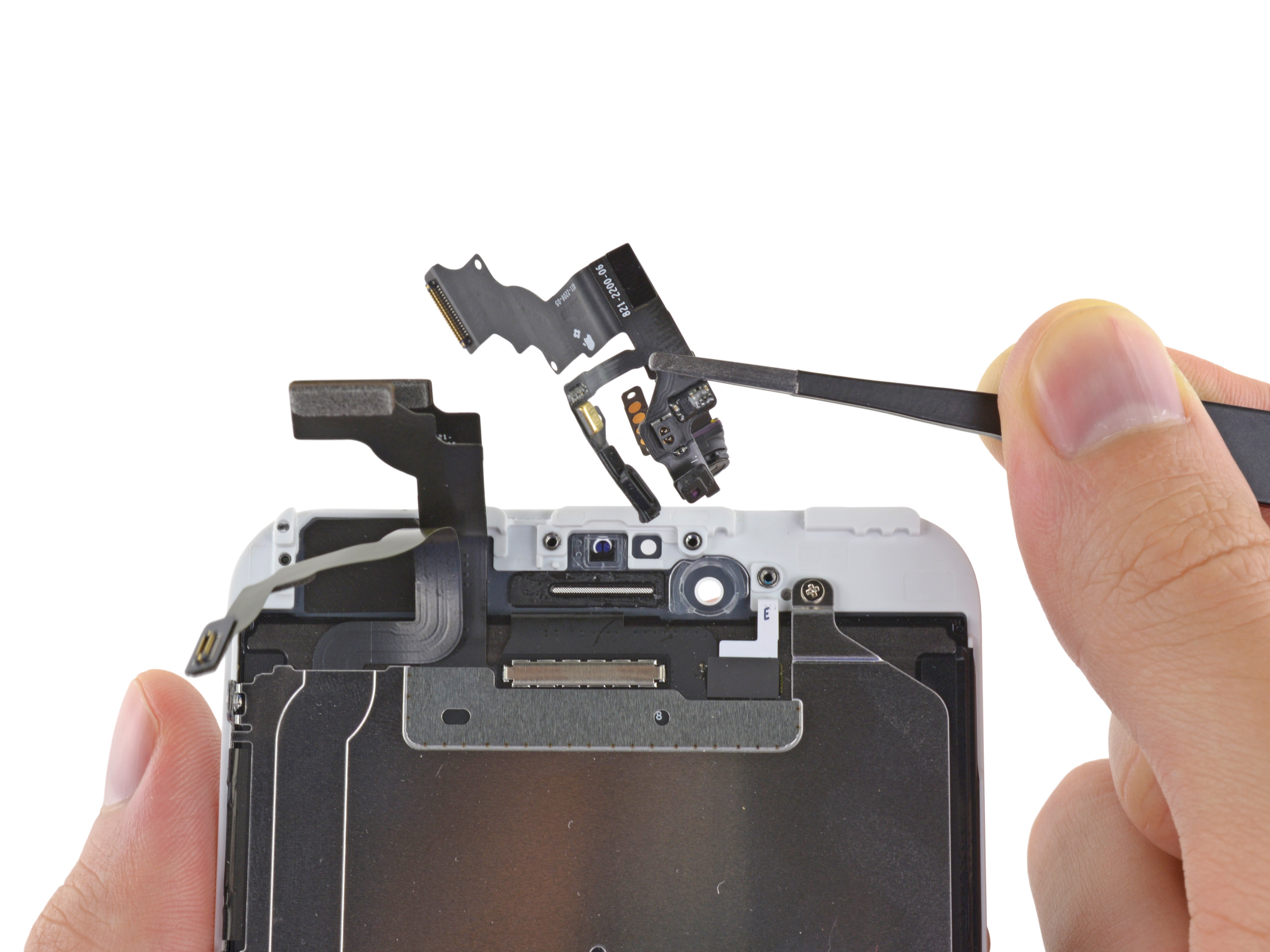замена датчика приближения на iPhone