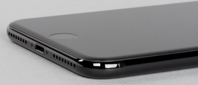 Купить iPhone 7 в Киеве