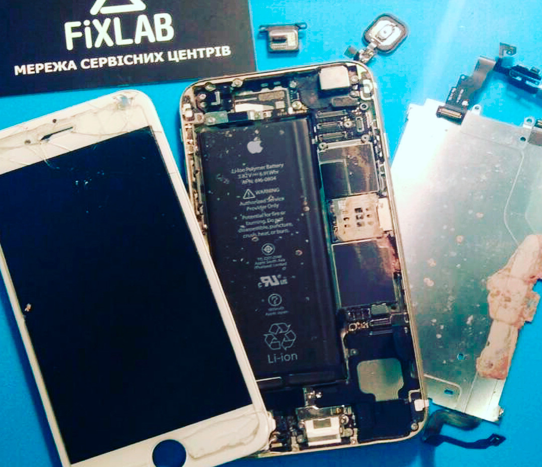 iPhone 7 замена батареи Киев Голосеево