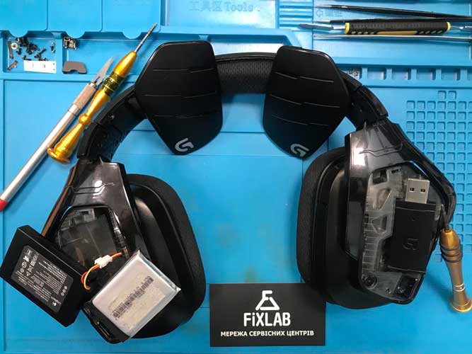 Ремонт наушников Logitech G933 в Киеве